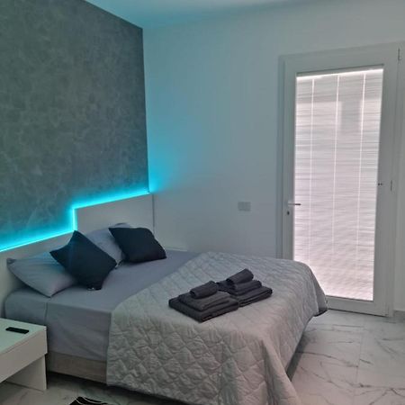 Lci Deluxe Rooms 산 카탈도 외부 사진