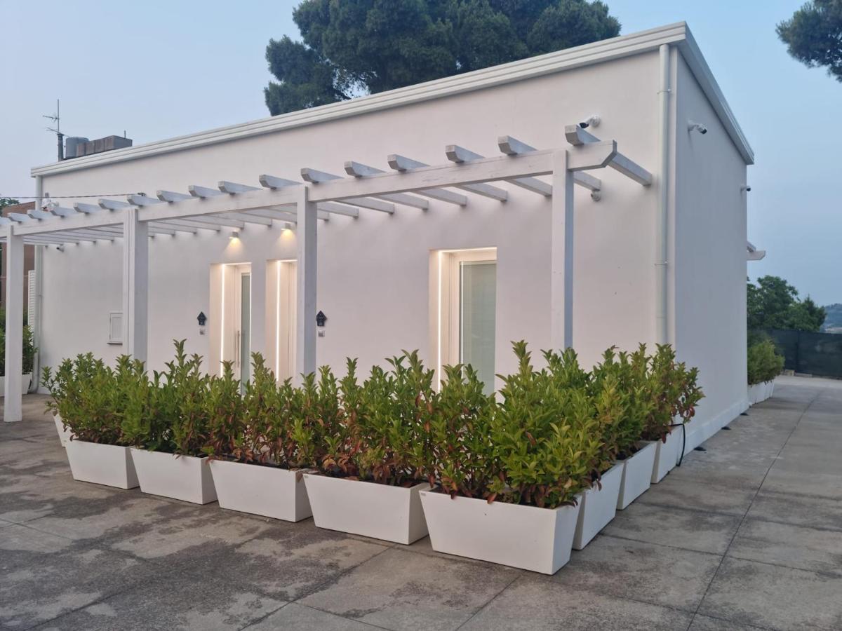 Lci Deluxe Rooms 산 카탈도 외부 사진